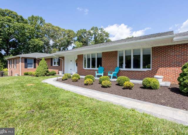 Property at 13829 Manor Glen Rd, Baldwin, MD 21013, 5 beds, 3 baths