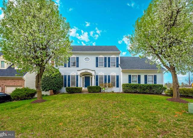 Property at 17830 Cricket Hill Dr, Germantown, MD 20874, 4 beds, 3.5 baths