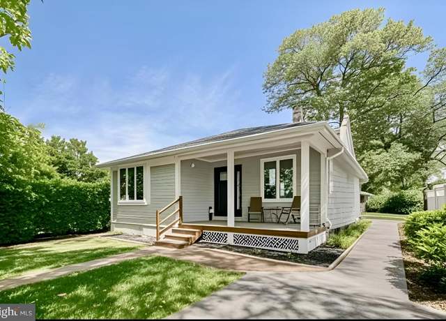Property at 715 Massachusetts Ave, Somers Point, NJ 08244, 3 beds, 2 baths