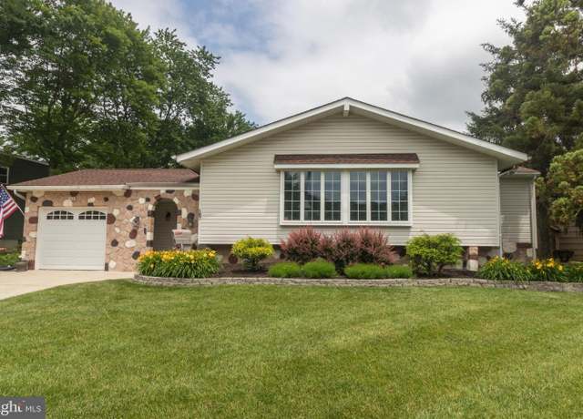 Property at 167 Canterbury Rd, Mount Laurel, NJ 08054, 3 beds, 2.5 baths