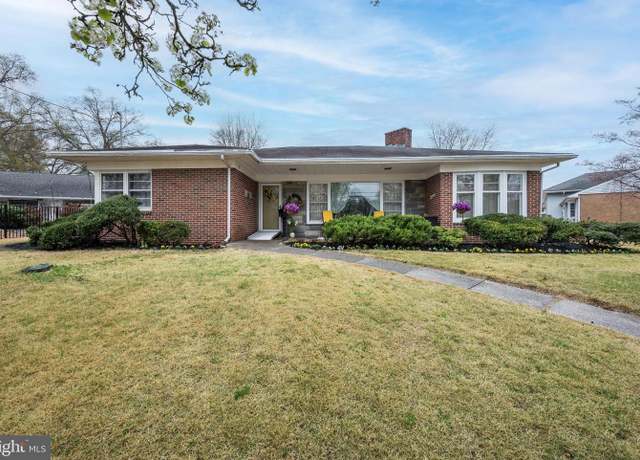Property at 206 Hampton Rd, Haddon Township, NJ 08108, 3 beds, 2.5 baths