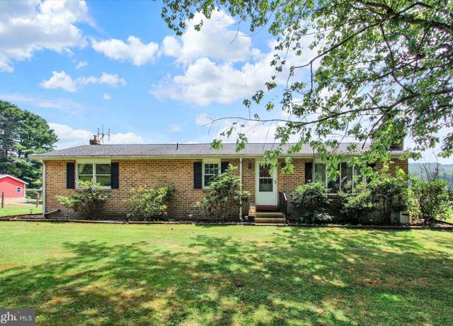 Property at 551 Nawakwa Rd, Biglerville, PA 17307, 3 beds, 1.5 baths