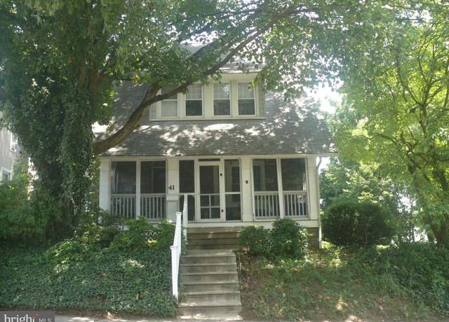 Property at 41 E Logan Ave, Glenolden, PA 19036, 4 beds, 1.5 baths
