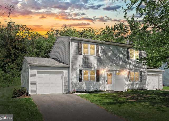 Property at 1059 Cloverton Dr, Columbia, PA 17512, 2 beds, 1 bath
