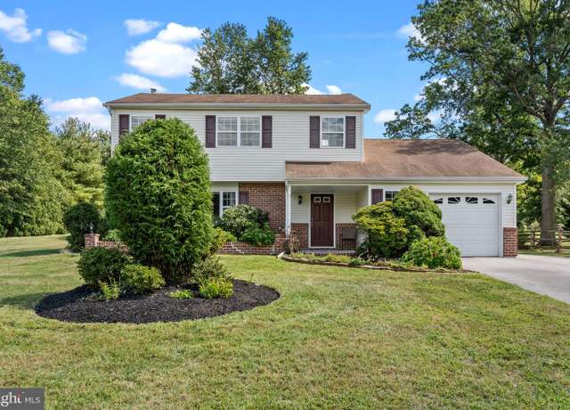Property at 1375 Mark Dr, Lansdale, PA 19446, 4 beds, 3 baths
