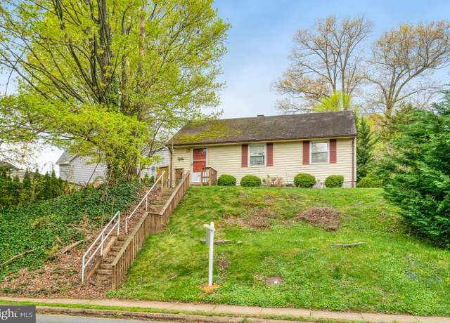 Property at 2020 Griffith Rd, Falls Church, VA 22043, 2 beds, 1 bath