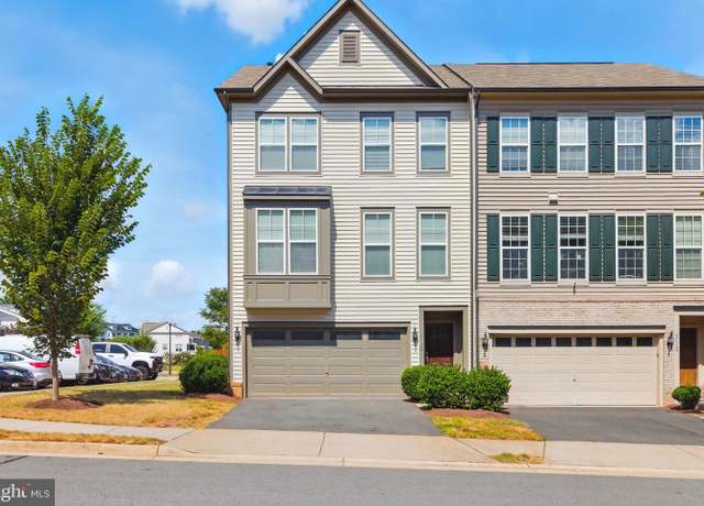 Property at 8114 Honey Bee Way, Manassas, VA 20111, 3 beds, 3.5 baths