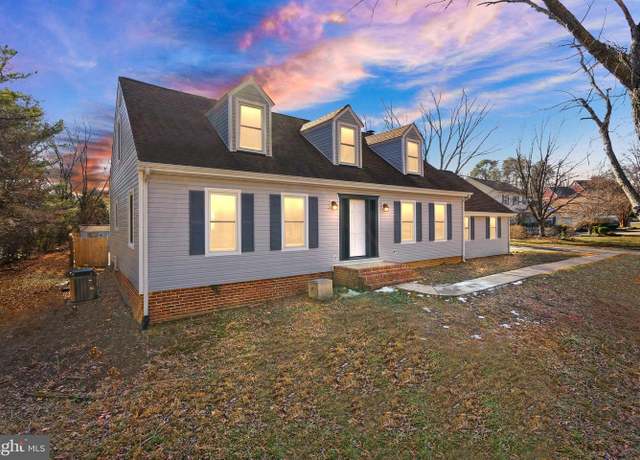 Property at 4224 Woodside Dr, Fredericksburg, VA 22407, 4 beds, 2.5 baths