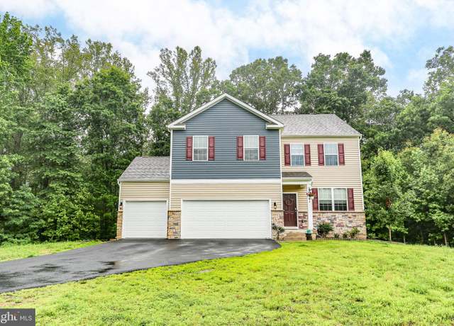 Property at 141 Livingwood Ct, Fredericksburg, VA 22405, 4 beds, 2.5 baths