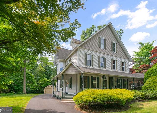 Property at 8 E Oak Ave, Moorestown, NJ 08057, 4 beds, 1.5 baths