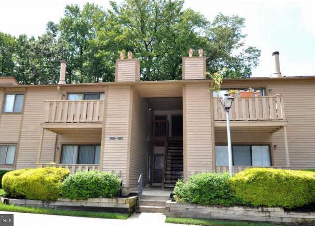 Property at 1506 Woodhollow Dr, Marlton, NJ 08053, 2 beds, 2 baths