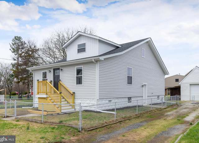 Property at 66 Woodland Ave, West Deptford, NJ 08086, 3 beds, 2 baths