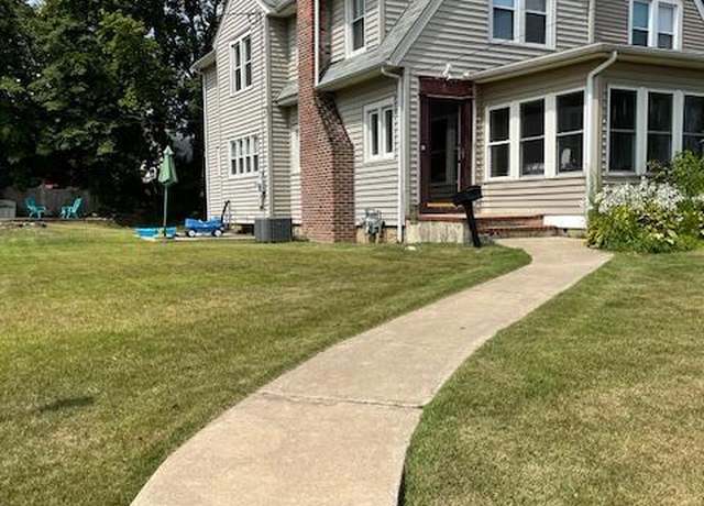 Property at 32 Linden Ave, Pitman, NJ 08071, 3 beds, 1.5 baths