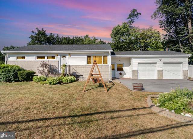 Property at 93 Old Willow Mill Rd, Mechanicsburg, PA 17050, 3 beds, 1.5 baths