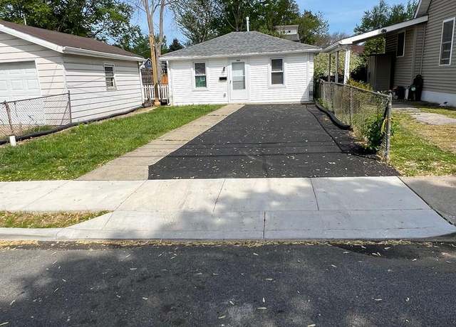 Property at 164 Edwards St, Linwood, PA 19061, 2 beds, 1 bath