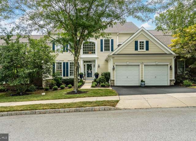 Property at 503 Guinevere Dr, Newtown Square, PA 19073, 5 beds, 3.5 baths