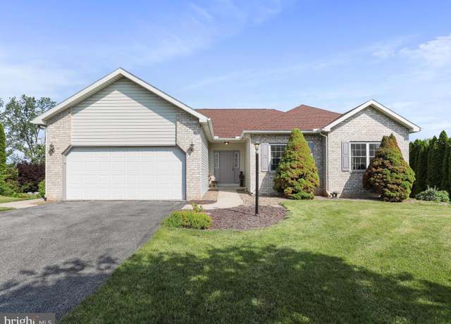 Property at 1932 Bell Ave, Chambersburg, PA 17202, 3 beds, 3 baths