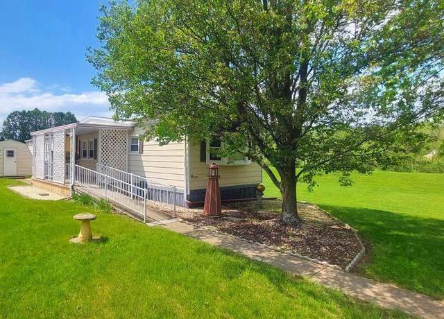 Property at 25 Stony Run Vlg, Denver, PA 17517, 2 beds, 1 bath