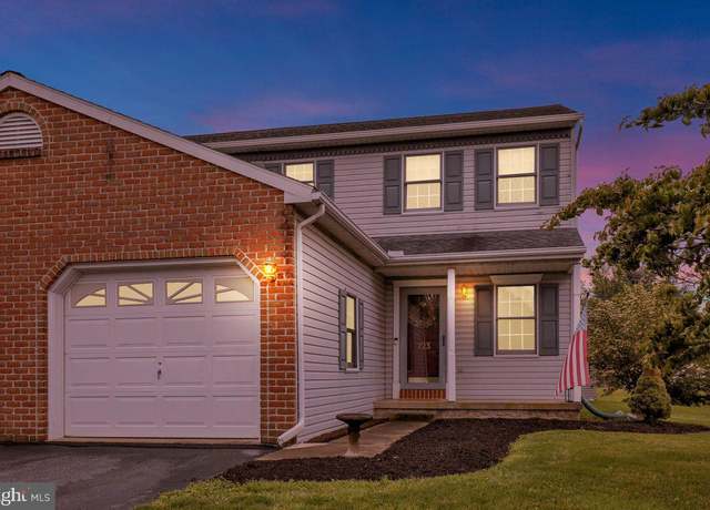 Property at 723 W 6th St, Lititz, PA 17543, 3 beds, 1.5 baths