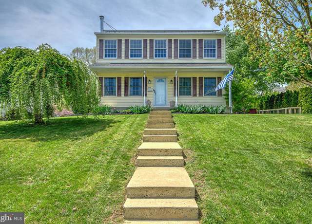 Property at 553 Penn St, Pennsburg, PA 18073, 3 beds, 2.5 baths