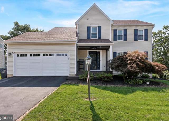 Property at 132 Bayberry Dr, Royersford, PA 19468, 3 beds, 2.5 baths