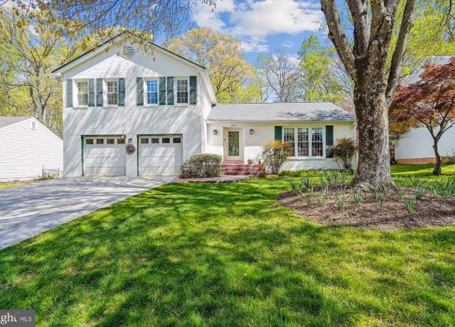 Property at 8420 Reflection Ln, Vienna, VA 22182, 4 beds, 2.5 baths