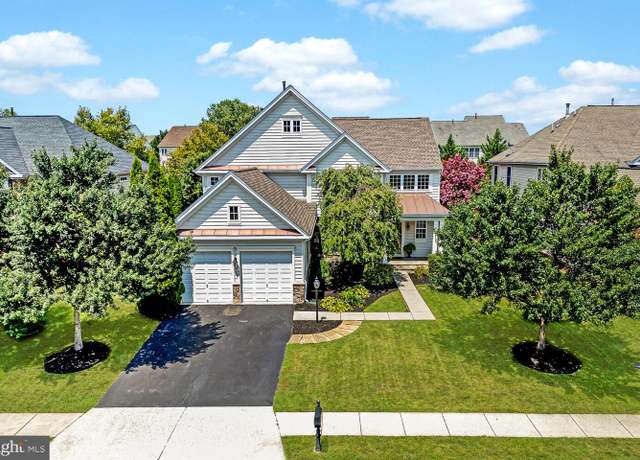 Property at 42850 Conquest Cir, Brambleton, VA 20148, 4 beds, 3.5 baths