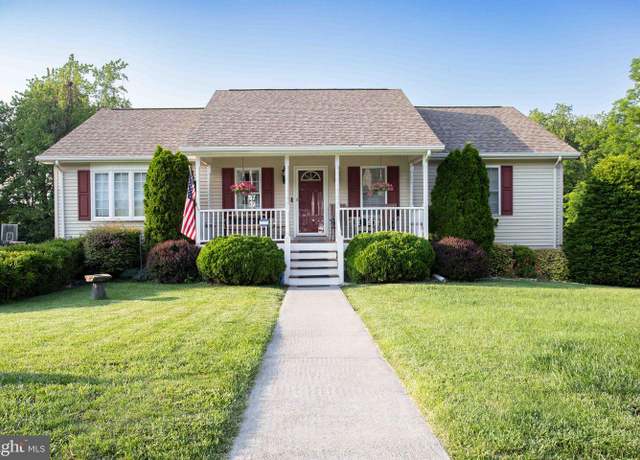 Property at 1688 W Commonwealth Dr, Front Royal, VA 22630, 3 beds, 3 baths