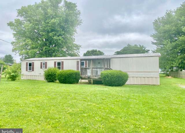 Property at 314 Henshaw Rd, Bunker Hill, WV 25413, 3 beds, 1 bath