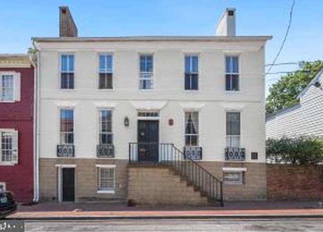 Property at 41 Cornhill St, Annapolis, MD 21401, 4 beds, 2.5 baths