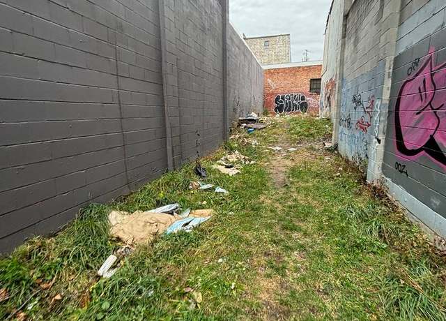 Property at 118 W 21st St, Baltimore, MD 21218