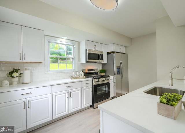 Property at 10 Glenwest Ct, Baltimore, MD 21237, 5 beds, 3 baths