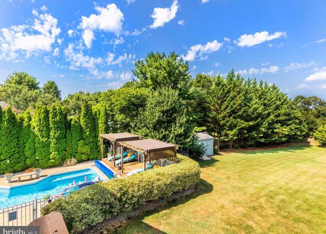 Property at 7996 Pleasant Ct, Frederick, MD 21701, 3 beds, 3 baths