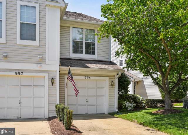 Property at 995 Hillside Lake Ter #908, Gaithersburg, MD 20878, 2 beds, 2.5 baths