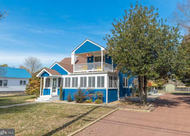 Property at 12927 Center Dr, Ocean City, MD 21842, 4 beds, 2 baths