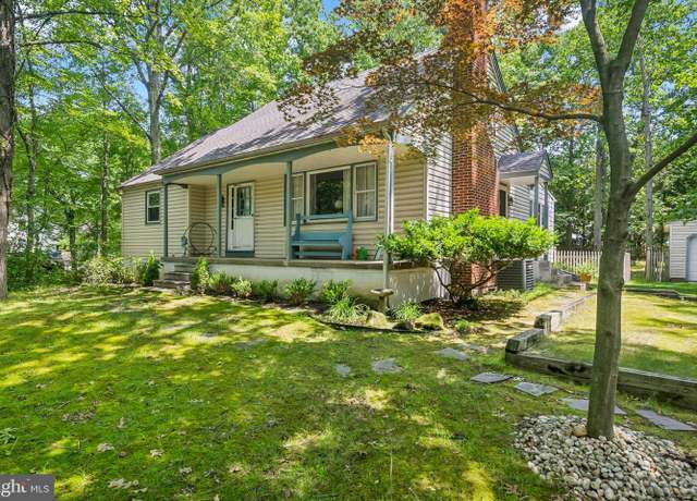 Property at 349 Hartford Rd, Mount Laurel, NJ 08054, 4 beds, 2 baths