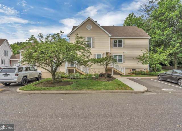Property at 614 Society Hill Blvd, Cherry Hill, NJ 08003, 2 beds, 2 baths