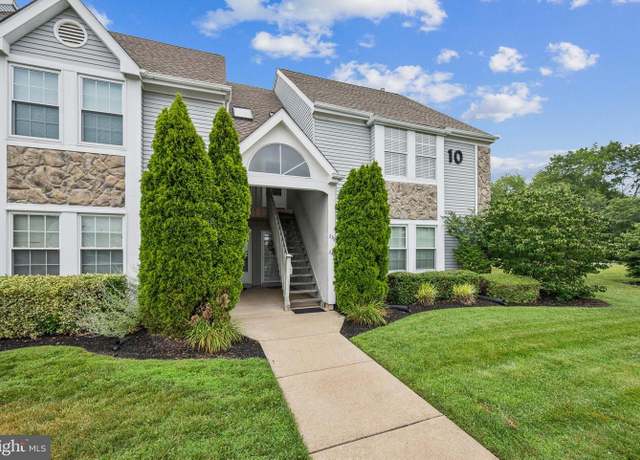 Property at 240 Loring Ct, Sewell, NJ 08080, 2 beds, 2 baths