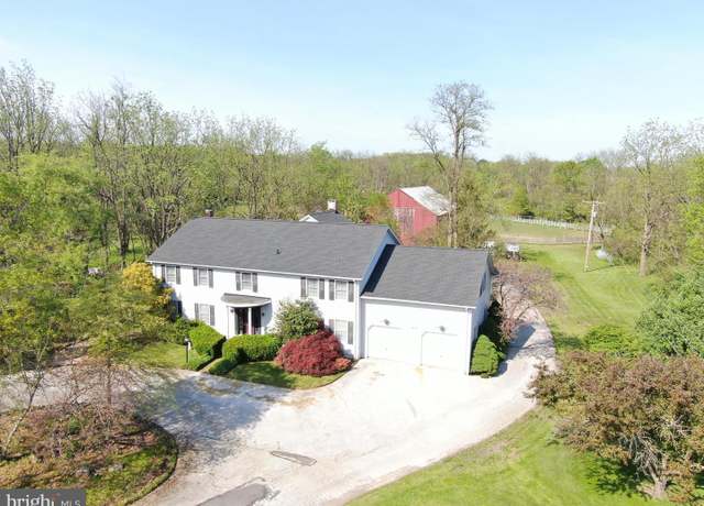 Property at 240 Cavalry Field Rd, Gettysburg, PA 17325, 8 beds, 6 baths