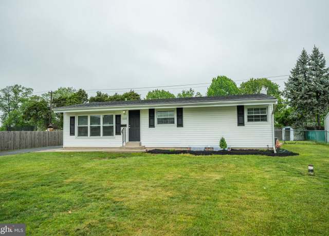 Property at 1005 Jeffrey Ln, Langhorne, PA 19047, 3 beds, 2.5 baths