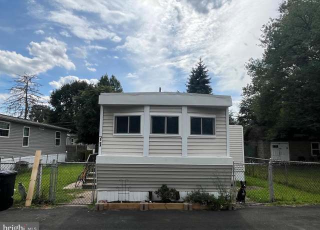 Property at 1445 Old Bristol Pike #71, Morrisville, PA 19067, 2 beds, 1 bath