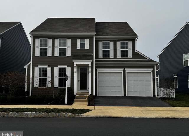 Property at 73 Hoke Farm Way, Mechanicsburg, PA 17050, 5 beds, 3.5 baths