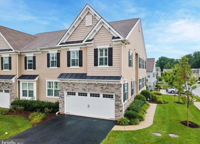 Property at 1100 Vernon Way, West Chester, PA 19380, 4 beds, 4 baths