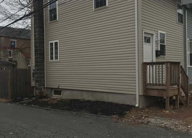Property at 110 S Adams St, West Chester, PA 19382, 2 beds, 1 bath