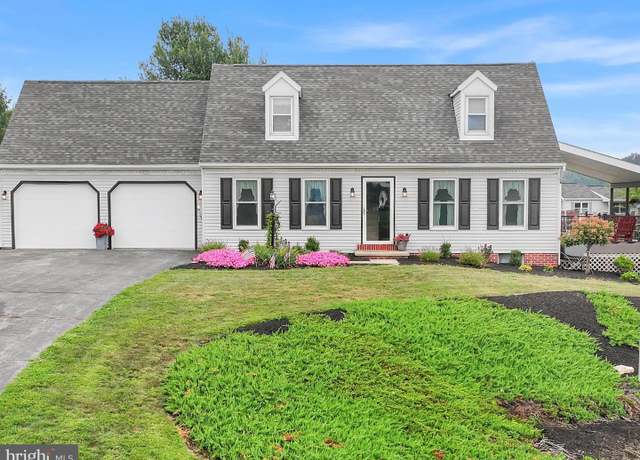 Property at 2202 Kilmer Rd, Manheim, PA 17545, 4 beds, 2 baths