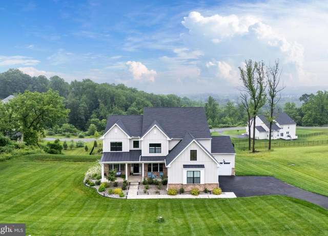 Property at 5635 Saucon Ridge Rd, Coopersburg, PA 18036, 5 beds, 4.5 baths
