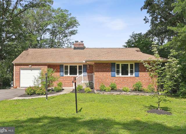 Property at 6530 Greenleaf St, Springfield, VA 22150, 3 beds, 2 baths
