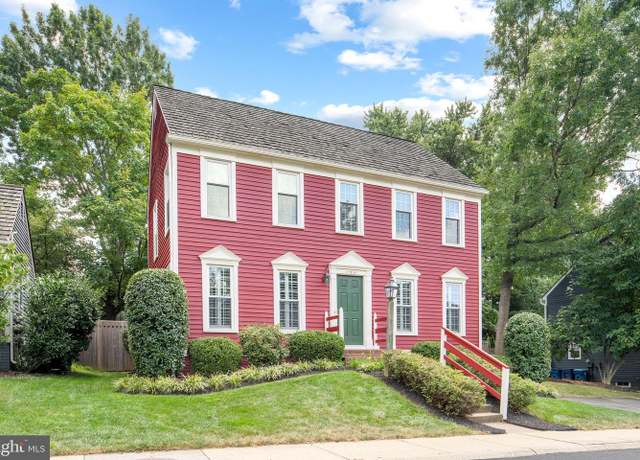 Property at 11711 Old Bayberry Ln, Reston, VA 20194, 3 beds, 2.5 baths