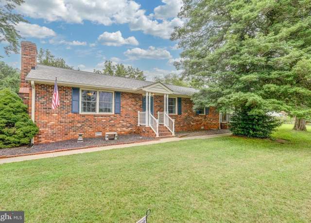Property at 1966 Sheppard Town Rd, Oilville, VA 23129, 3 beds, 2 baths
