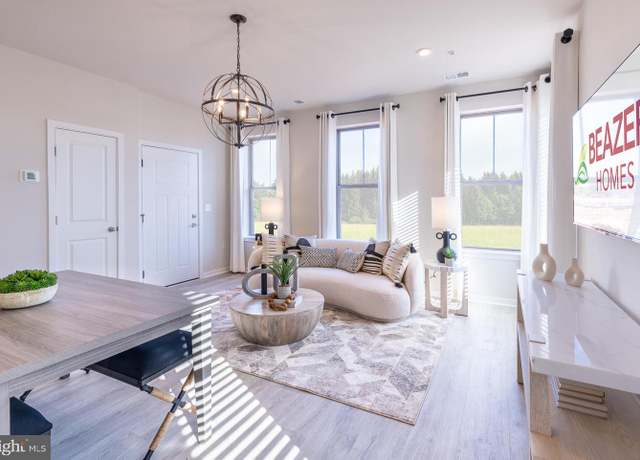 Property at 20967 Bluebird Sq, Sterling, VA 20165, 3 beds, 2.5 baths